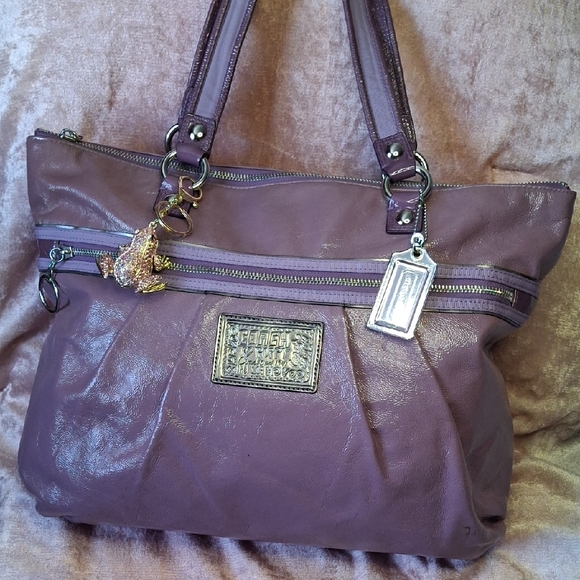Coach Handbags - EUC COACH POPPY LAVENDER X LARGE Bag